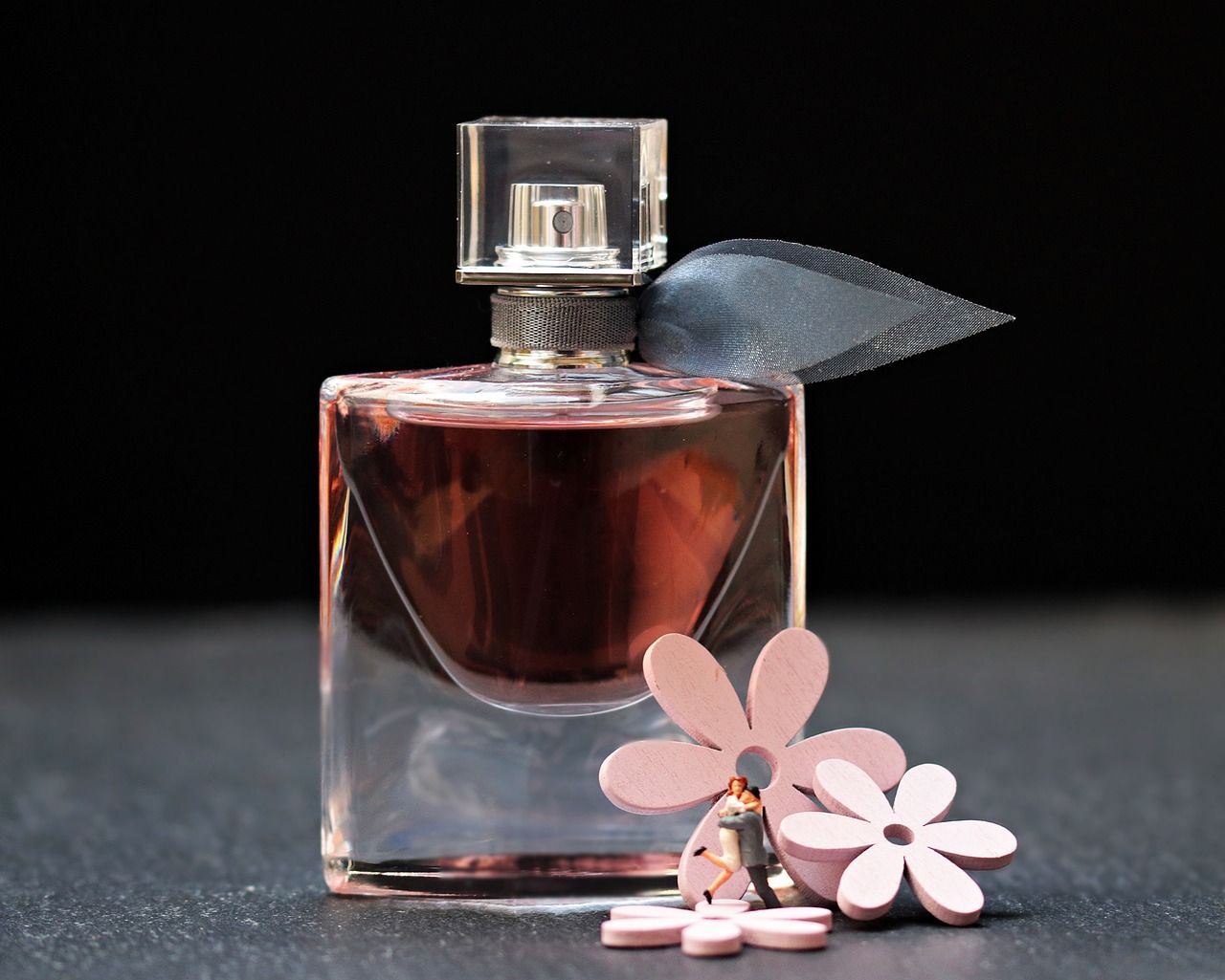 Eleganckie odpowiedniki luksusowych perfum – czy to dobry wybór?